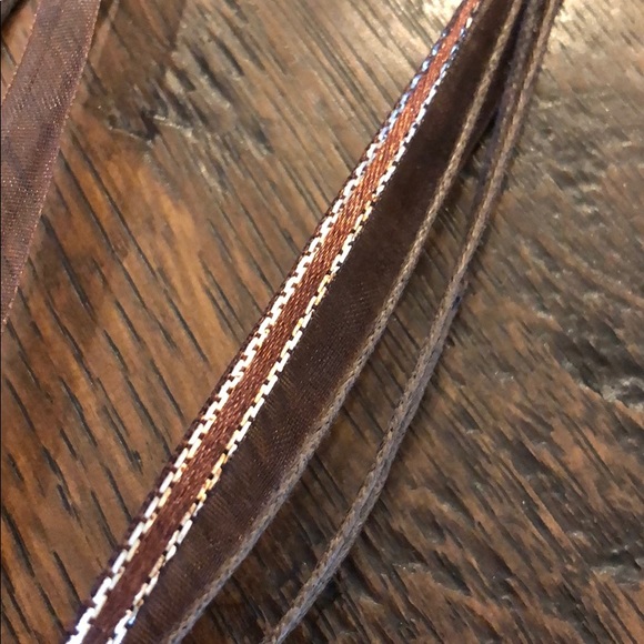 Glass pendants on string necklaces - Picture 6 of 8